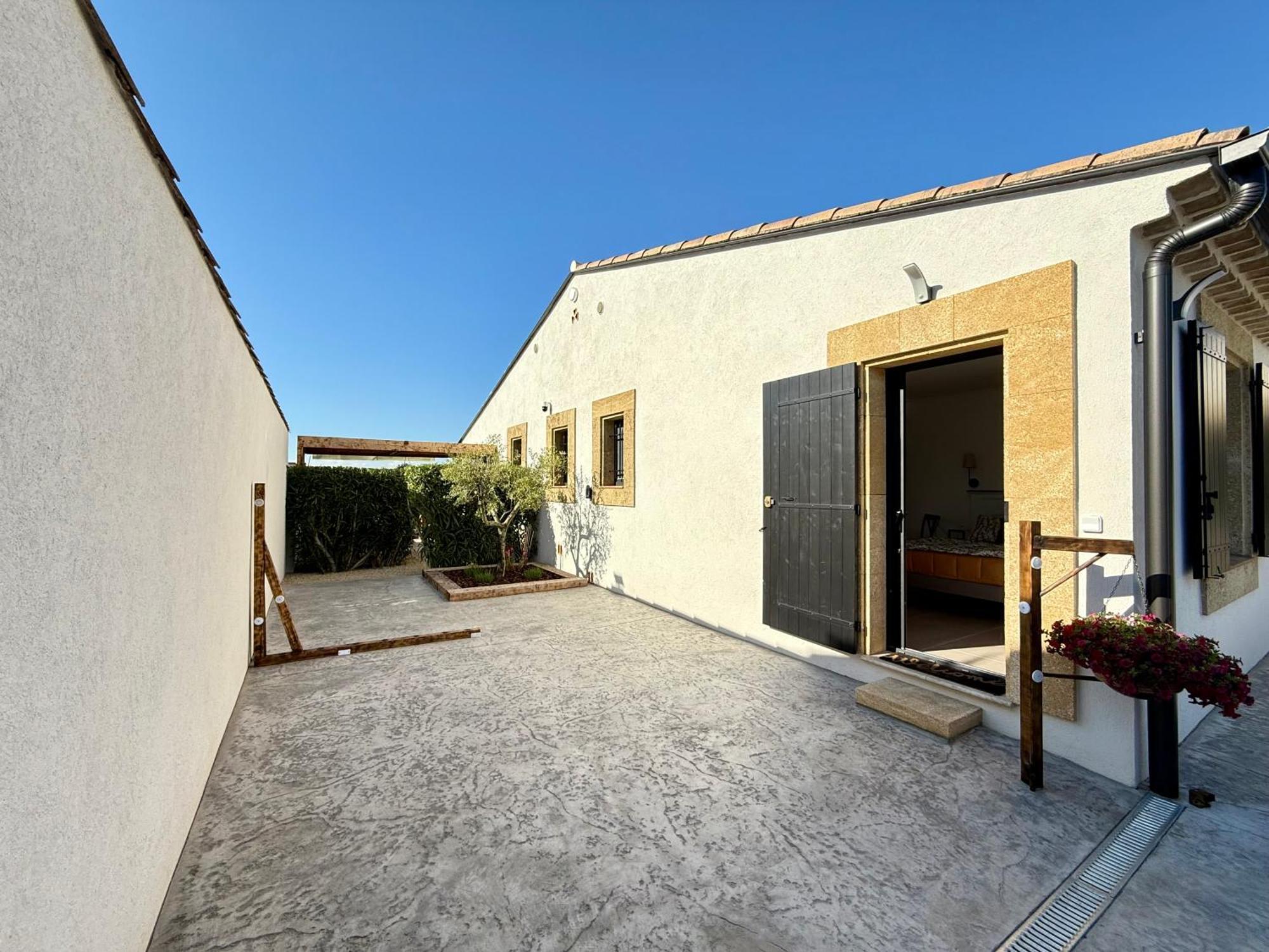 Une Nuit En Luberon Puyvert Exterior foto